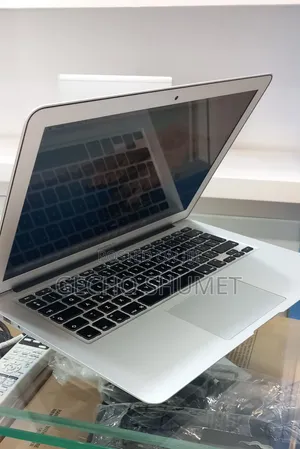 New Laptop Apple MacBook Air 2017 8GB Intel Core i5 SSD 128GB