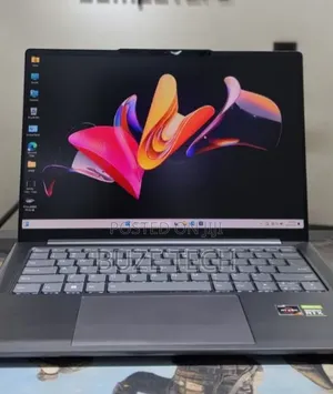 New Laptop Lenovo Yoga 700 16GB AMD Ryzen 7 SSD 512GB