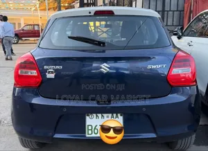 Suzuki Swift 2022 Blue