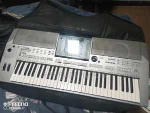 PSR OR 700 Keyboard