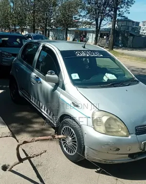 Toyota Vitz 1.0 FWD 3dr 2002 Silver
