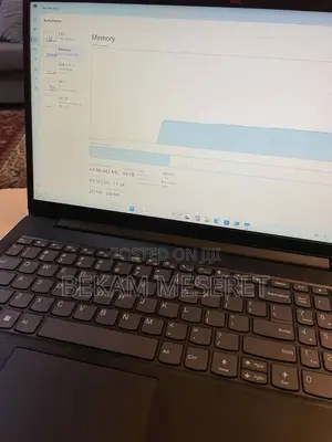 Laptop Lenovo Ideapad 3 16GB Intel Core i9 HDD+SSD 512GB