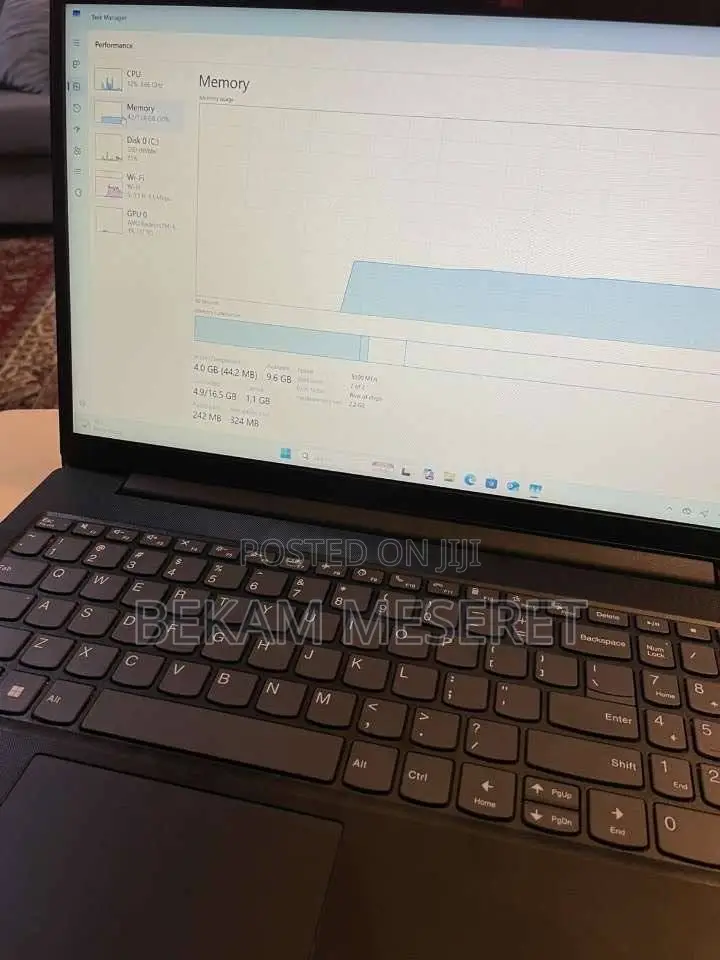Laptop Lenovo Ideapad 3 16GB Intel Core i9 HDD+SSD 512GB