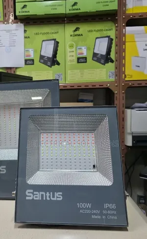 Santus 100W IP66 Waterproof Outdoor LED Flood Light Projector
