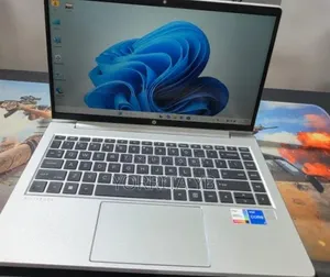 New Laptop HP EliteBook 640 G10 16GB Intel Core i7 SSD 1T
