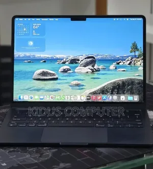 New Laptop Apple MacBook Air 2022 M2 8GB Apple M2 SSD 256GB