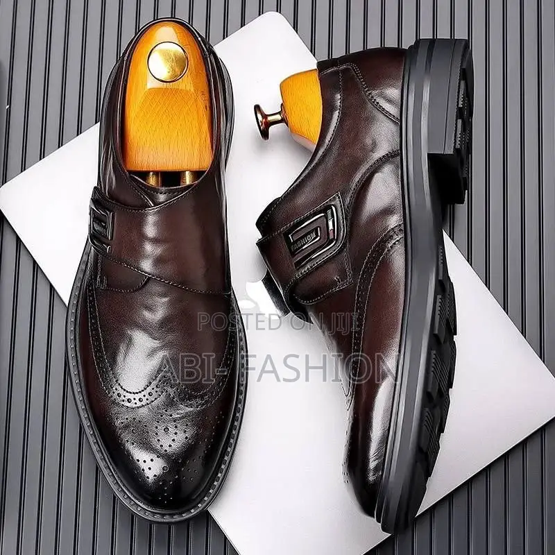 Men's Leather Carved Block Shoes – New Arrival