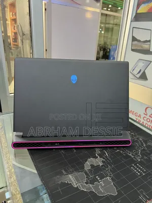 New Laptop Alienware 16GB Intel Core i7 SSD 512GB