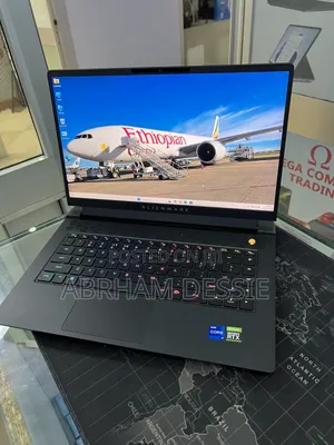 New Laptop Alienware 16GB Intel Core i7 SSD 512GB