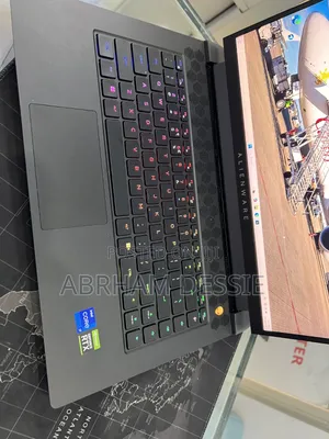 New Laptop Alienware 16GB Intel Core i7 SSD 512GB