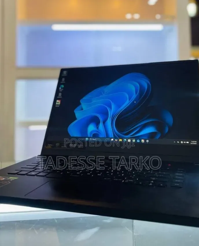 New Laptop Asus ROG Zephyrus G15 16GB AMD Ryzen 7 SSD 512GB