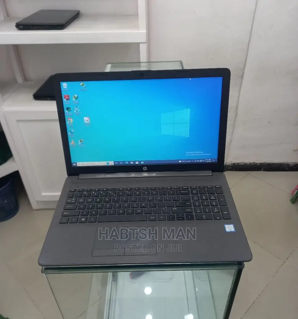 New Laptop HP Stream Notebook 8GB Intel Core I7 HDD 1T