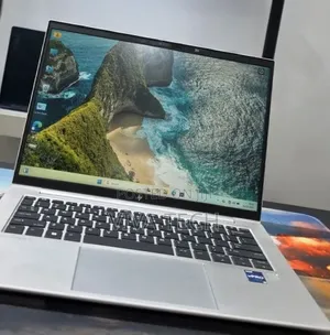 New Laptop HP EliteBook 840 G9 16GB Intel Core i7 SSD 512GB