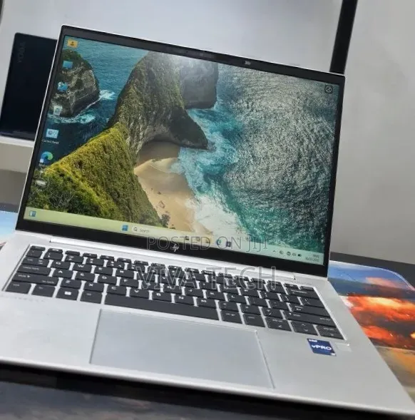 New Laptop HP EliteBook 840 G9 16GB Intel Core i7 SSD 512GB