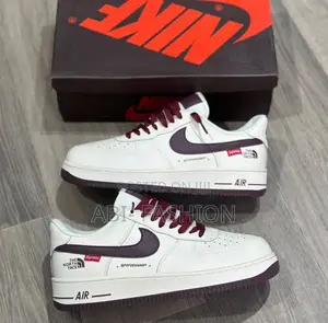 Nike Air Force 1 Low North Face Supreme Sneakers –