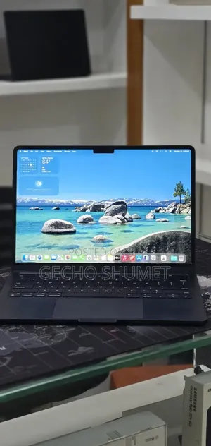 New Laptop Apple MacBook Air 2022 M2 8GB Apple M2 SSD 256GB