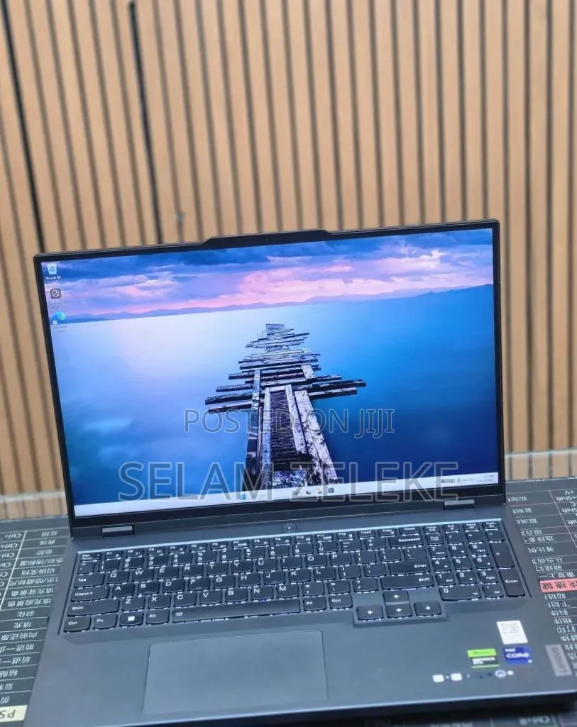 New Laptop Lenovo 16GB Intel Core i9 SSD 1T