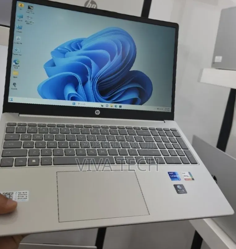 New Laptop HP Stream Notebook 16GB Intel Core i7 SSD 512GB