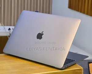 New Laptop Apple MacBook Air 2020 M1 16GB Intel Core i7 SSD 512GB