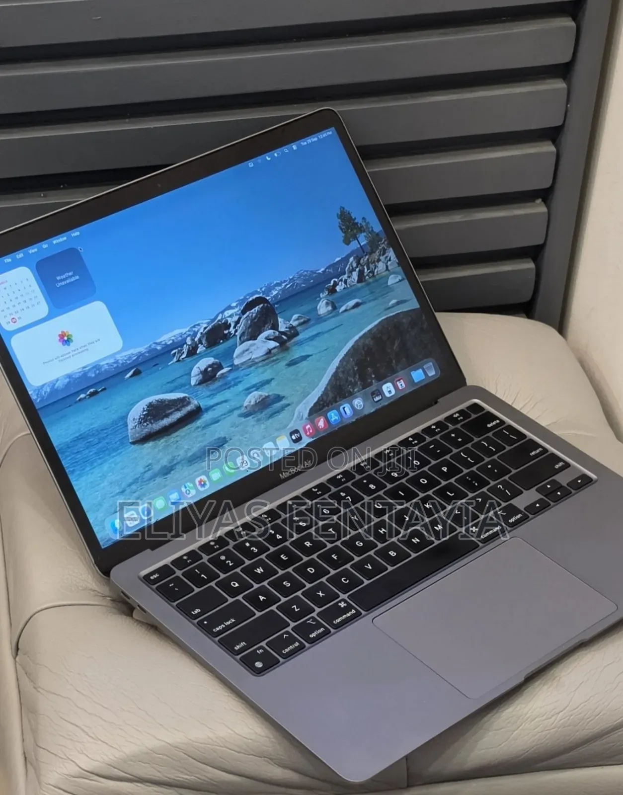 New Laptop Apple MacBook Air 2020 M1 16GB Intel Core i7 SSD 512GB