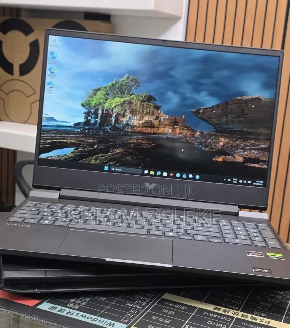 New Laptop HP Victus 16 16GB AMD Ryzen 7 SSD 512GB