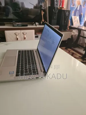 New Laptop HP EliteBook 830 G8 8GB Intel Core i5 SSD 512GB
