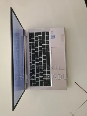 New Laptop HP EliteBook 830 G8 8GB Intel Core i5 SSD 512GB