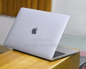 New Laptop Apple MacBook Air 2020 M1 8GB Intel Core i5 SSD 256GB