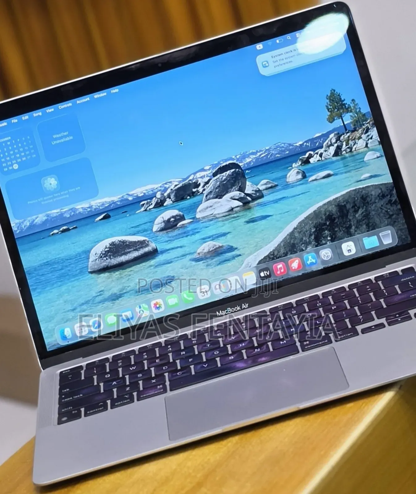 New Laptop Apple MacBook Air 2020 M1 8GB Intel Core i5 SSD 256GB