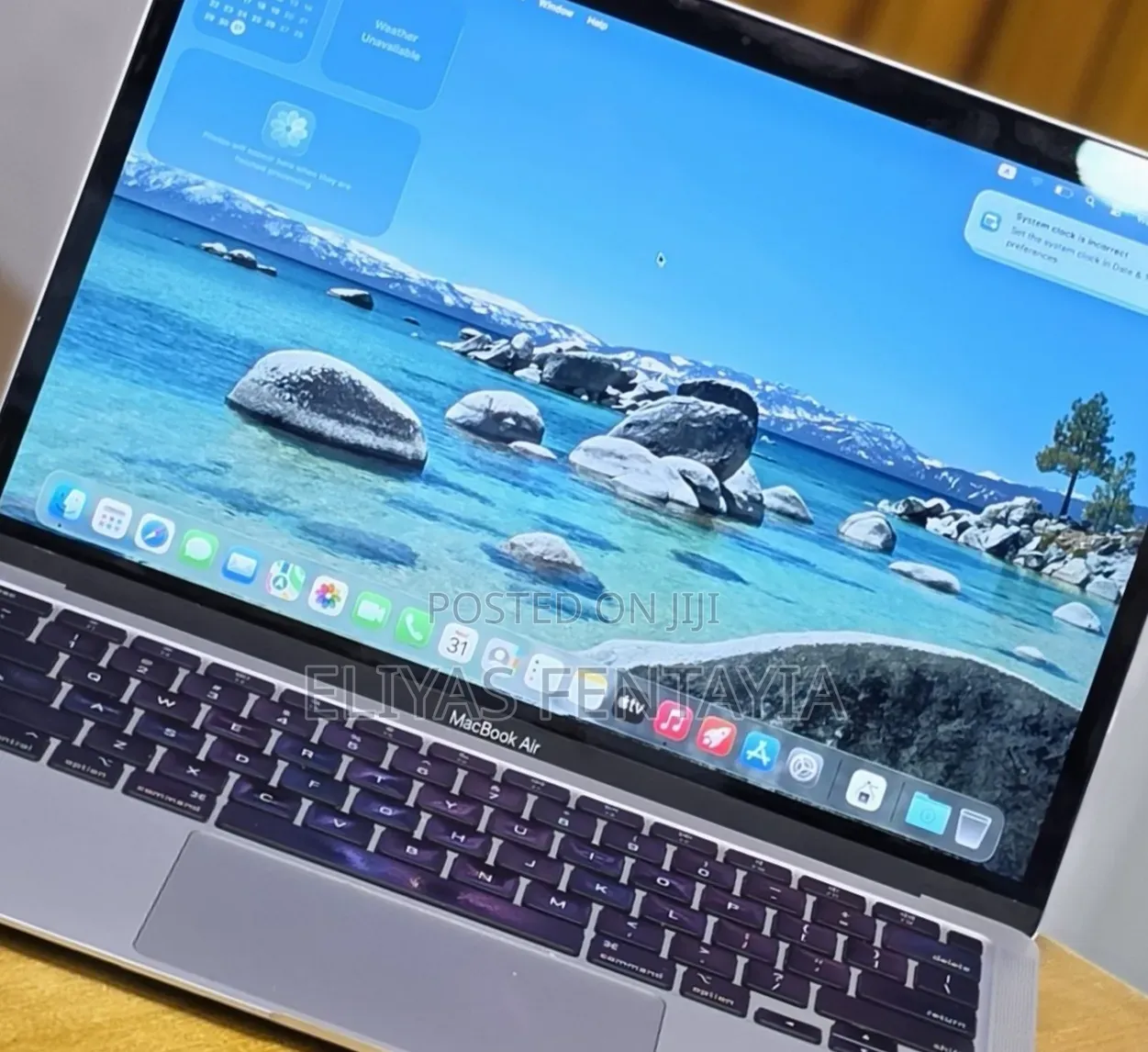 New Laptop Apple MacBook Air 2020 M1 8GB Intel Core i5 SSD 256GB