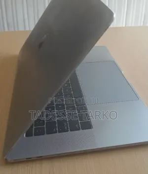 Laptop Apple MacBook Pro 2016 16GB Intel Core i7 SSD 512GB