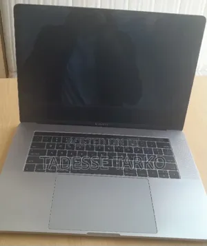 Laptop Apple MacBook Pro 2016 16GB Intel Core i7 SSD 512GB