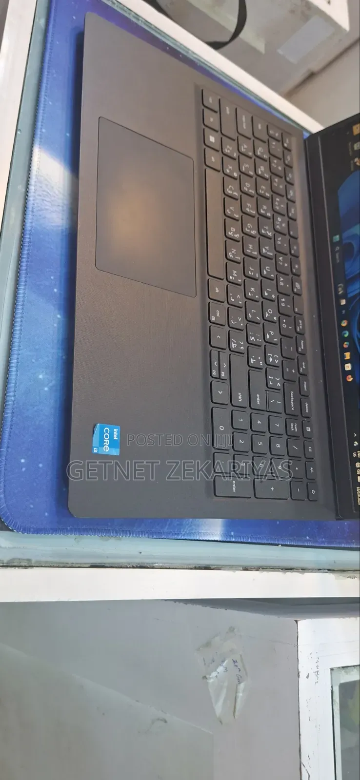 New Laptop Dell Vostro 3520 8GB Intel Core i3 SSD 512GB