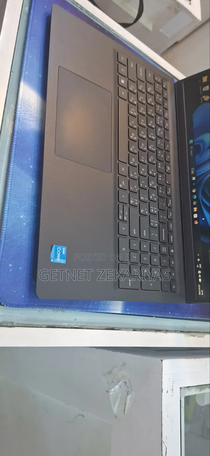 New Laptop Dell Vostro 3520 8GB Intel Core i3 SSD 512GB