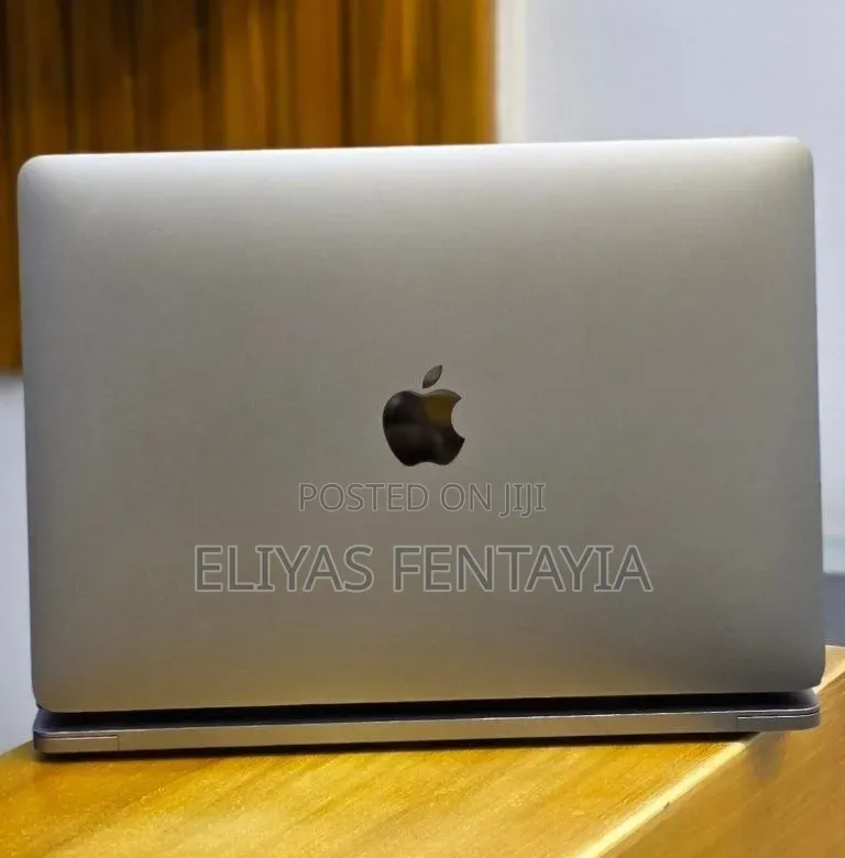 New Laptop Apple MacBook Pro 2019 16GB Intel Core i5 SSD 512GB