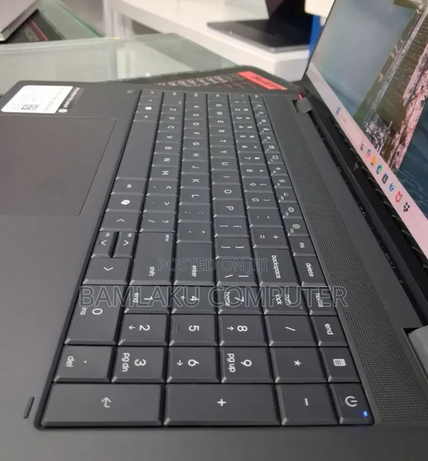 New Laptop HP OmniBook X Flip 16" 16GB Intel Core Ultra 7 SSD 1T
