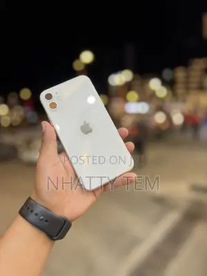 Apple iPhone 11 128 GB White