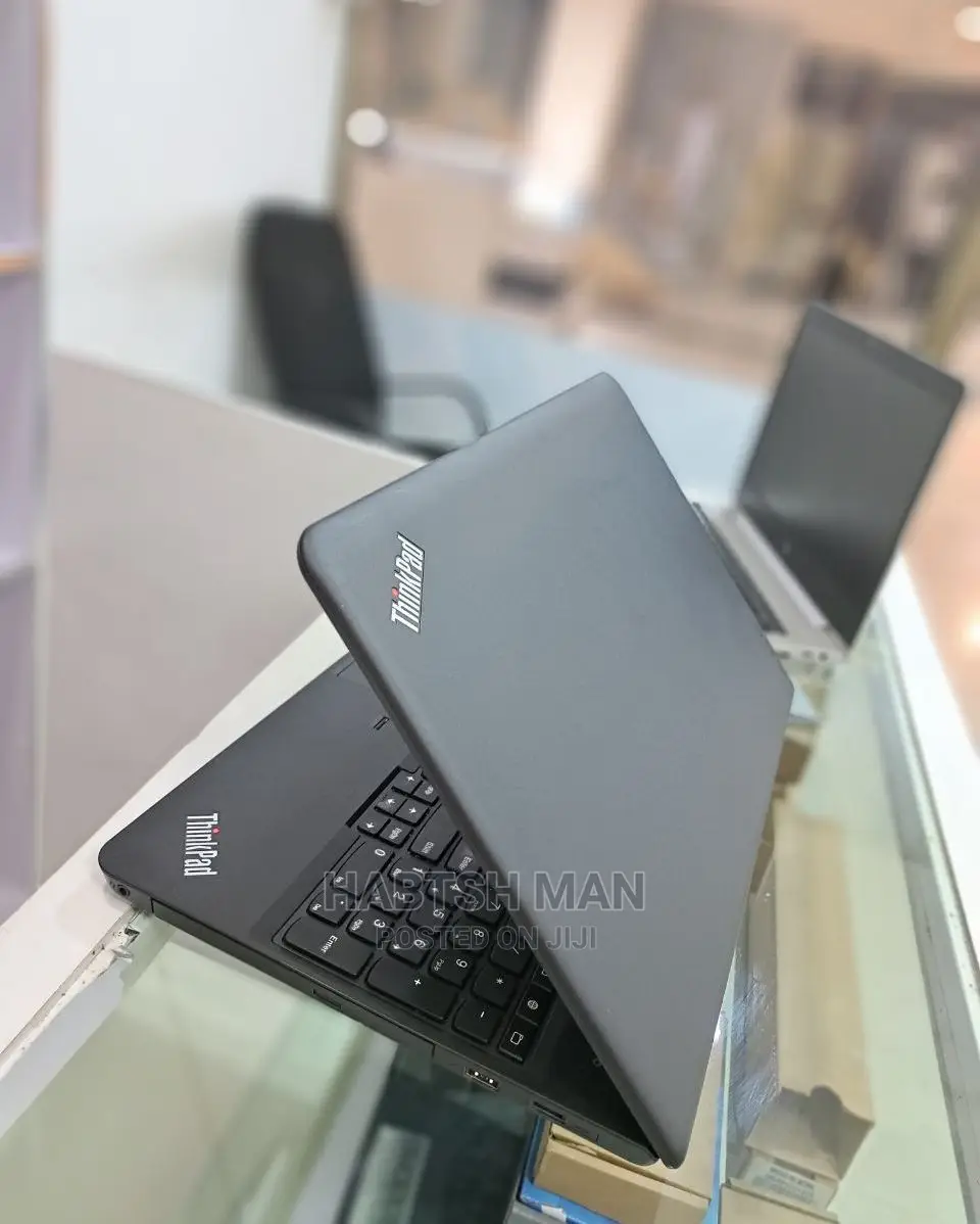 New Laptop HP EliteBook 820 G2 4GB Intel Core I3 HDD 500GB