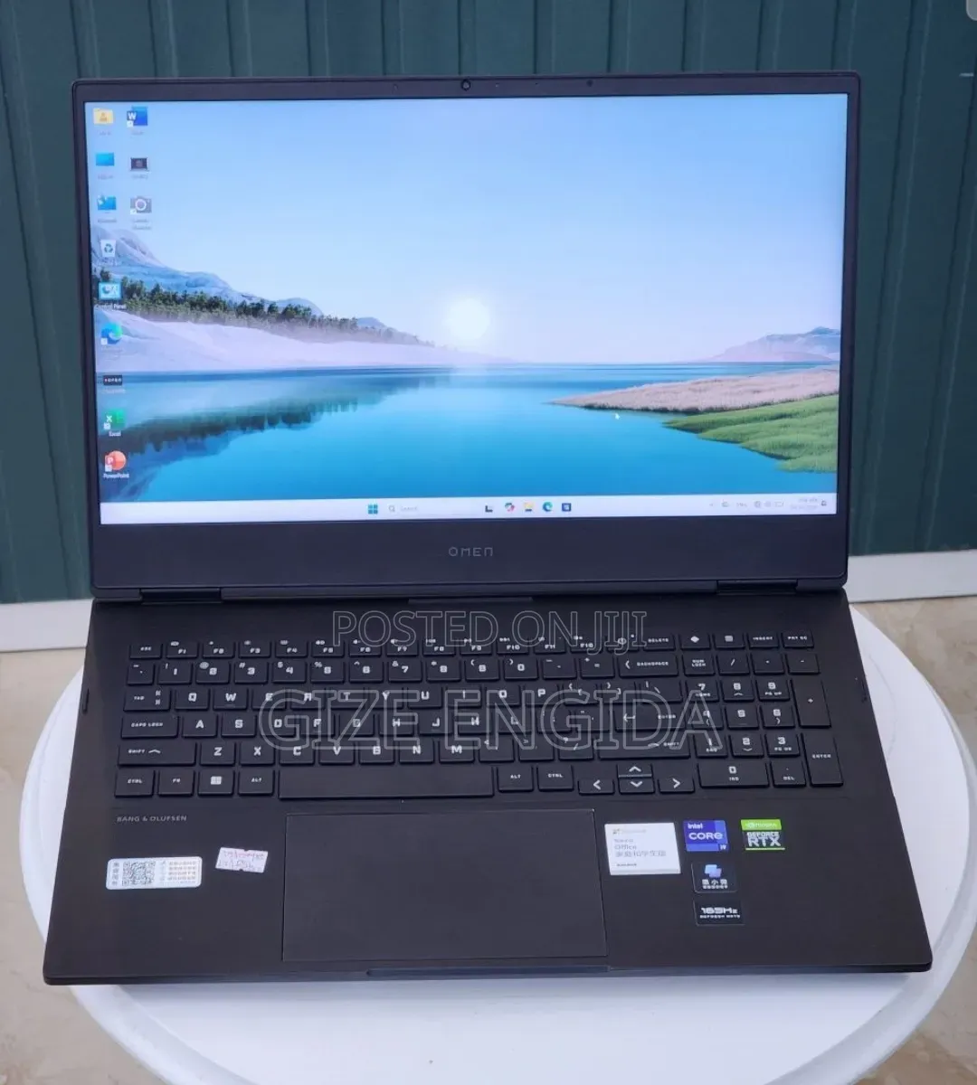 New Laptop HP Omen 16 16GB Intel Core i9 SSD 512GB