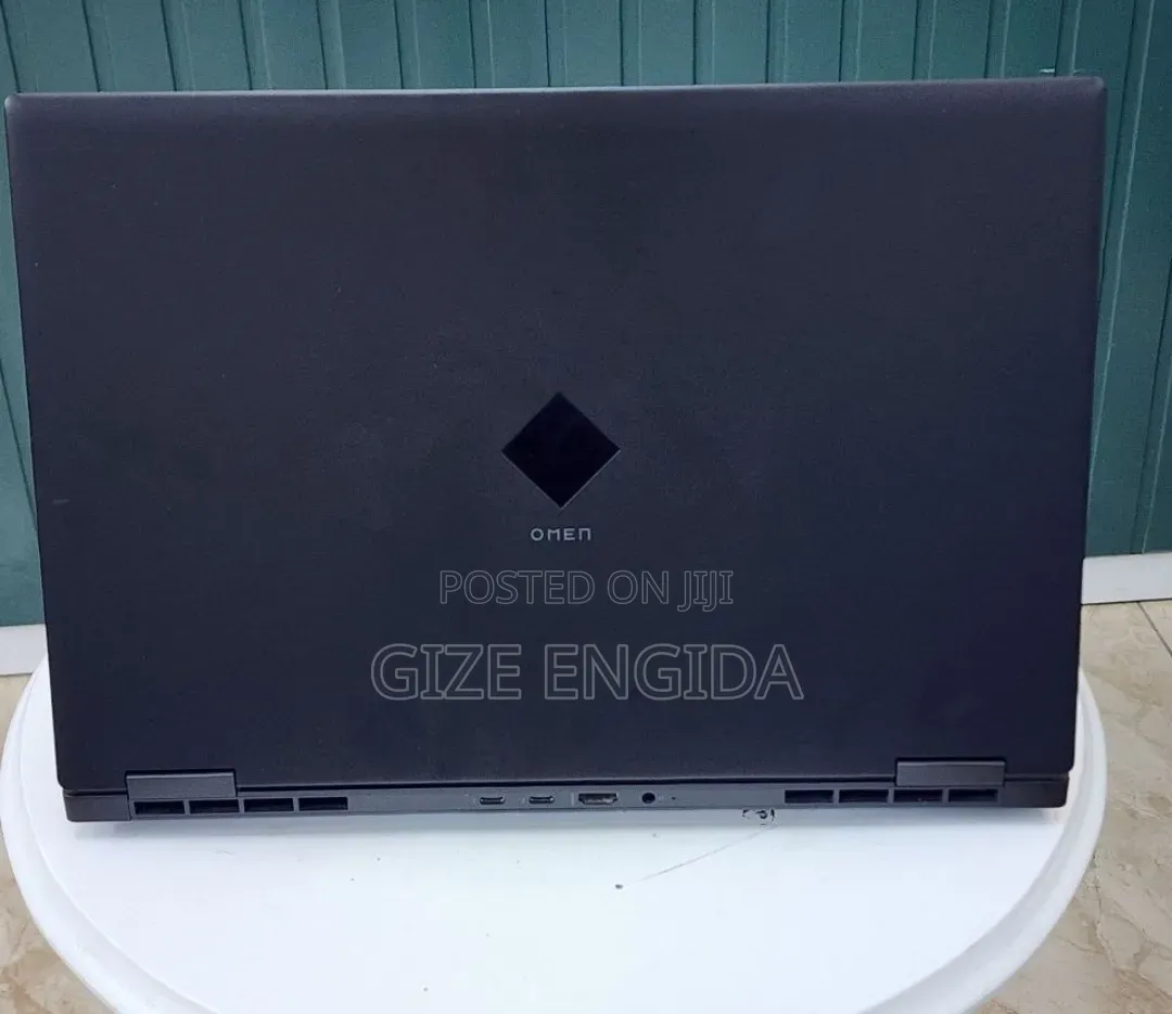 New Laptop HP Omen 16 16GB Intel Core i9 SSD 512GB