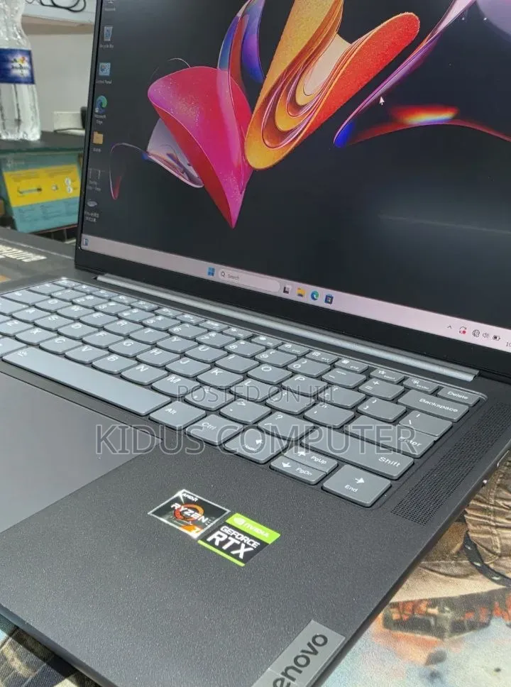 New Laptop Lenovo Yoga C930 16GB Intel Core Ultra 7 SSD 512GB