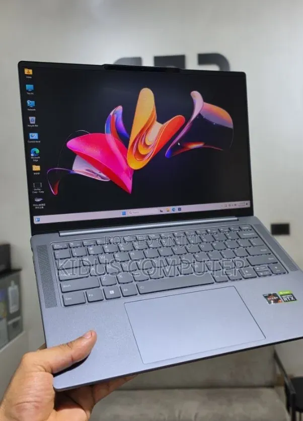 New Laptop Lenovo Yoga C930 16GB Intel Core Ultra 7 SSD 512GB