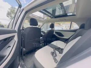 Hyundai Creta 2023 White
