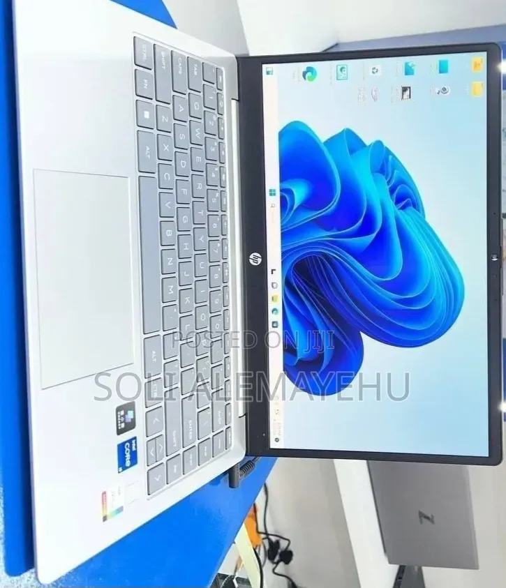 New Laptop HP 16GB Intel Core i5 SSD 1T
