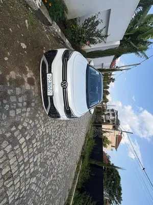Volkswagen ID.6 2022 White