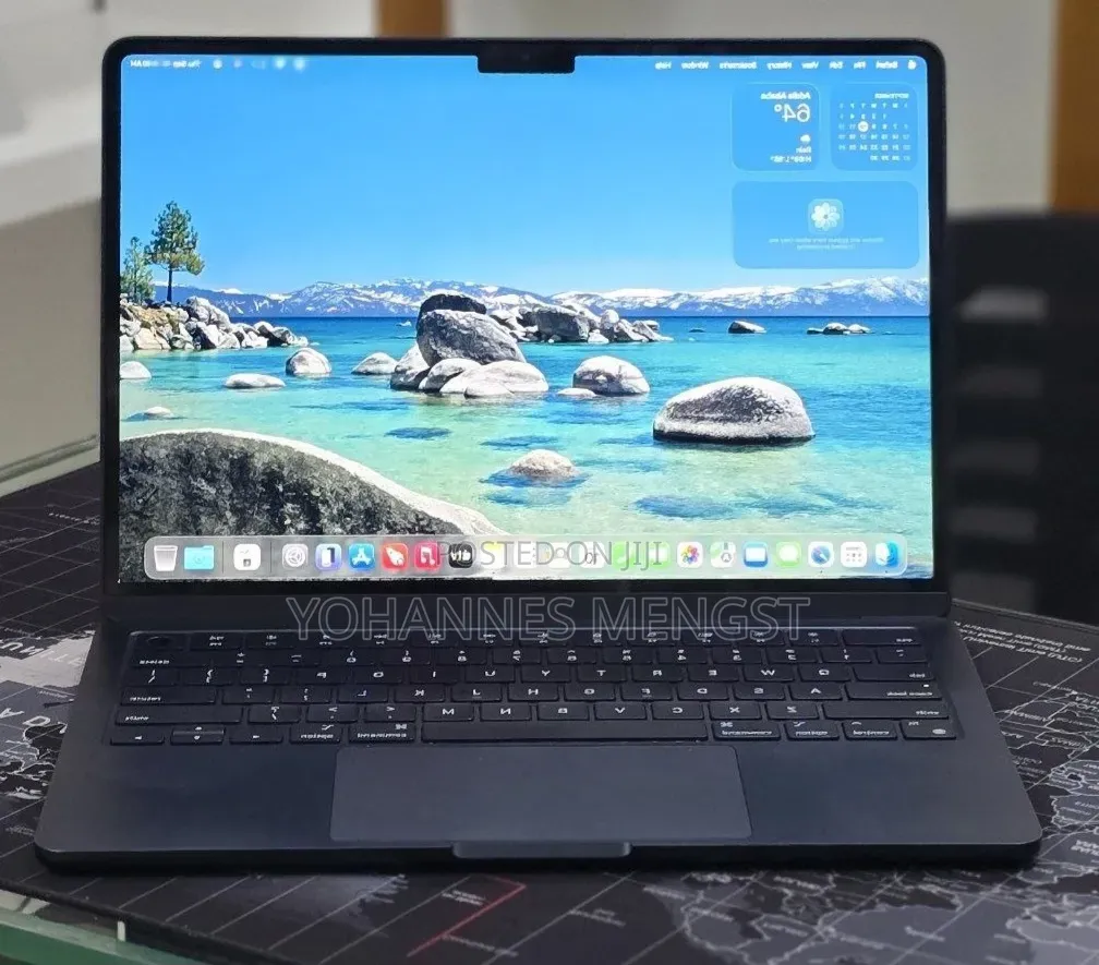 New Laptop Apple MacBook Air 2022 M2 8GB Apple M2 SSD 256GB