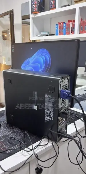 New Desktop Computer HP ProDesk 400 G5 16GB Intel Core i7 SSD 256GB