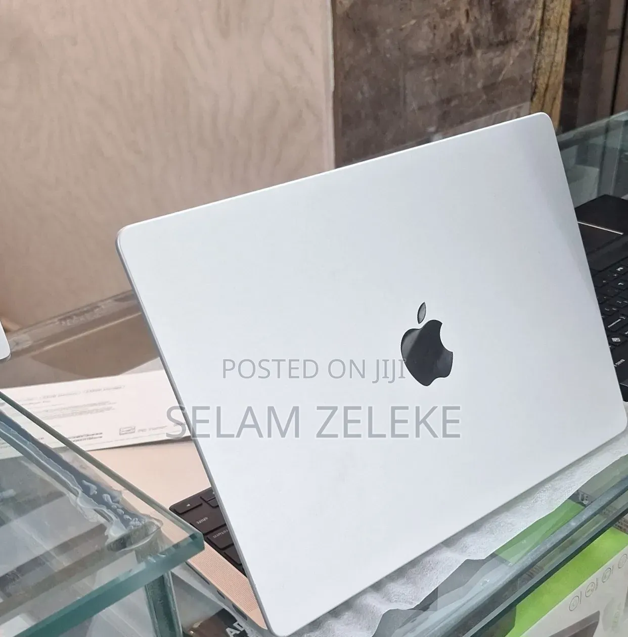 New Laptop Apple MacBook Pro 2024 M4 24GB Apple M4 Pro SSD 512GB
