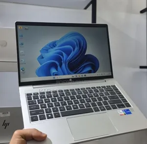 New Laptop HP EliteBook 640 G10 16GB Intel Core i7 SSD 512GB