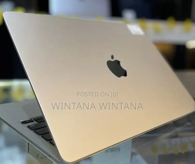 New Laptop Apple MacBook Air 2025 M4 16GB Apple M4 SSD 512GB